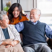 Suka Bertingkah Seperti Anak Kecil di Keluarga? Ternyata Ini Alasannya!