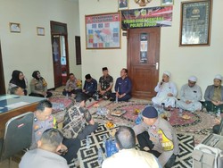 Polisi Gelar Dialog dengan Warga Puncak Bogor, Ajak Tingkatkan Keamanan