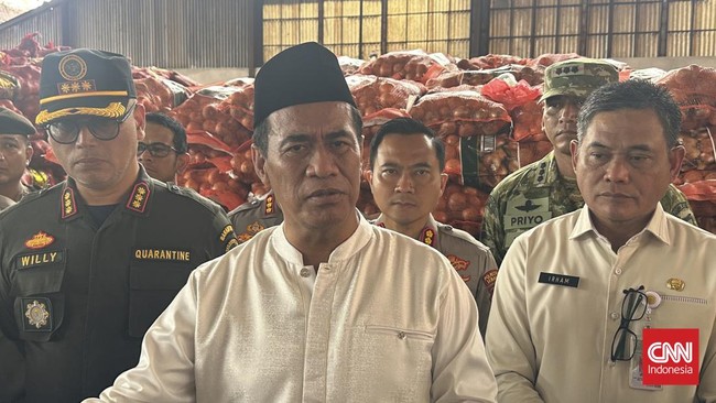 Mentan Andi Amran Sulaiman membantah anggapan program Makan Bergizi Gratis (MBG) menjadi penyebab kenaikan harga telur dan daging ayam belakangan ini.