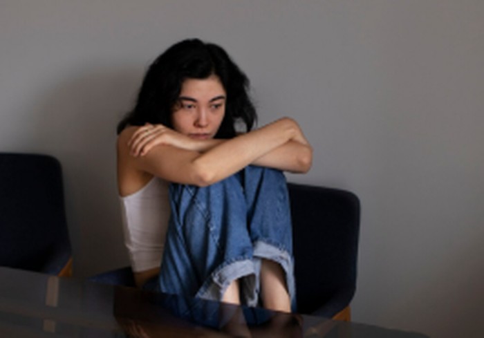 Cancer dikenal sebagai zodiak yang penuh kasih dan sangat berorientasi pada keluarga. Namun, kepekaan emosionalnya membuat Cancer mudah merasa tidak dihargai dan tidak layak dicintai./ Foto: freepik.com