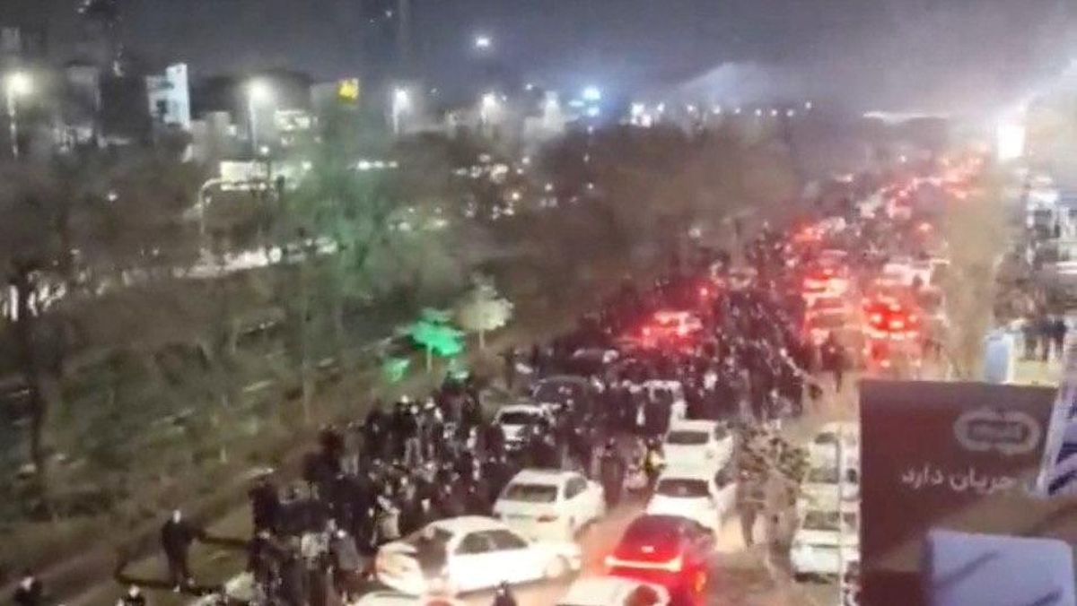 Malam Minggu di Iran Ramai dengan Demo Anti Pemerintah