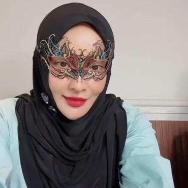 Doktif Unboxing Produk Richard Lee yang Diduga Bermasalah di Polda Metro Jaya