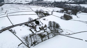 FOTO: Inggris Diselimuti Salju, Diikuti Pemadaman Listrik