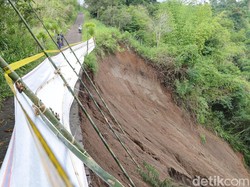 Jalan Alternatif Desa Langkan-Desa Landih Bangli Longsor, Warga Diimbau Waspada