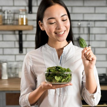 9 Makanan Sehat yang Bikin Tetap Awet Muda di Usia 40-an