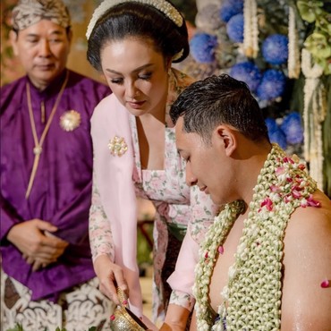 Jelang Nikah, 7 Momen Pengajian Darma Mangkuluhur Didampingi Tommy Soeharto & Tata Cahyani