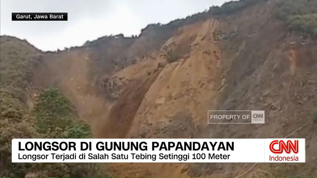 VIDEO: Longsor Terjang Gunung Papandayan, Detik-Detik Terekam Kamera