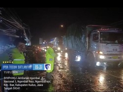 Pantura Kudus Banjir Luapan Sungai Dawe Malam Ini