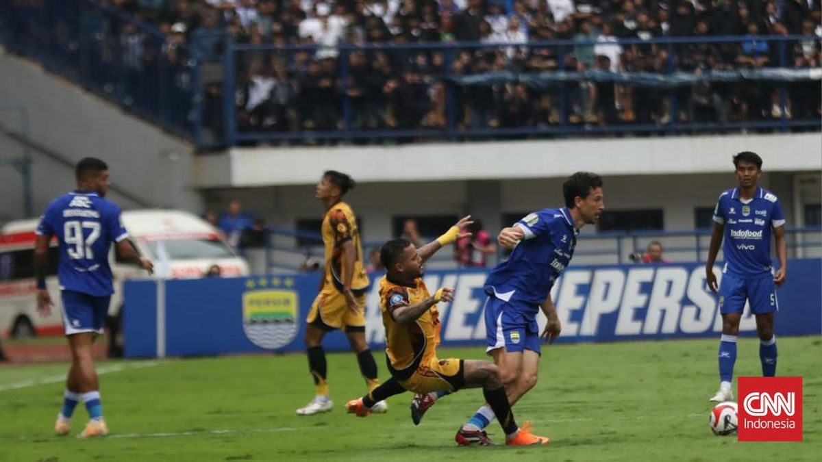 Thom Haye Curhat soal Pelanggaran 'Gila' hingga Ancaman Pembunuhan