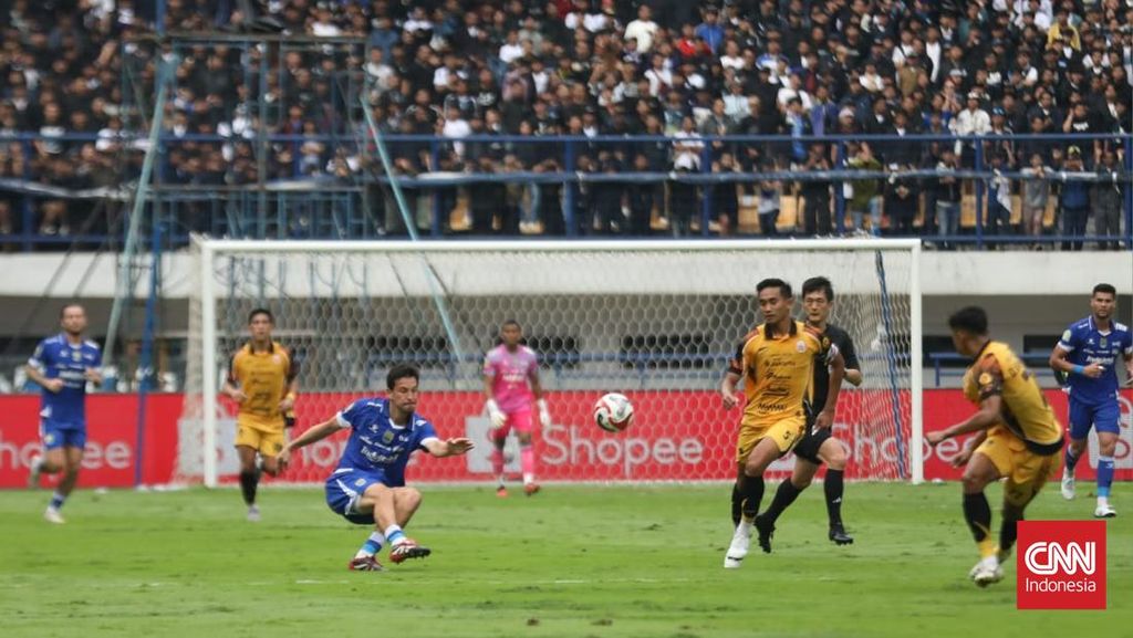 Persib Kecam Ancaman Pembunuhan ke Keluarga Thom Haye
