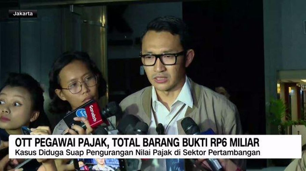 VIDEO: OTT Pegawai Pajak, Barang Bukti Rp. 6 Miliar