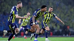 Gol Pemain Keturunan Indonesia Bawa Fenerbahce Juara Piala Super Turki