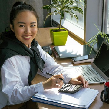 3 Zodiak yang Diprediksi Rezekinya Lancar Seumur Hidup Dimulai dari Tahun 2026