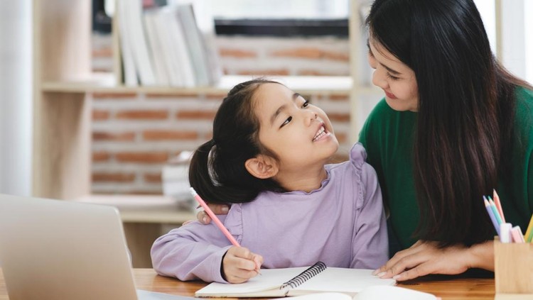 90 Contoh Majas Sarkasme dalam Kehidupan Sehari-hari dan Ciri-cirinya