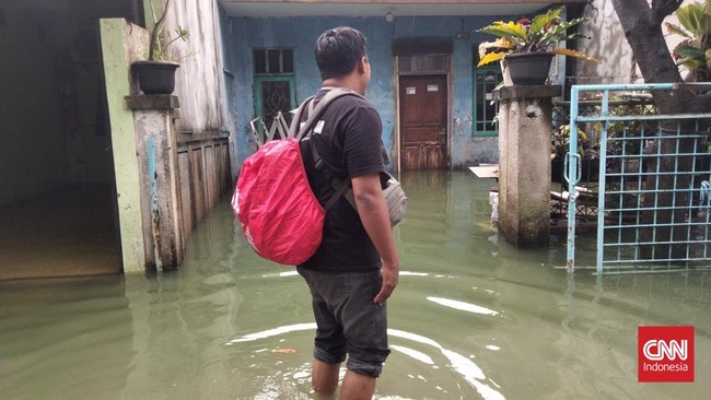 Banjir melanda 18 titik di 6 kecamatan Kabupaten Tangerang akibat curah hujan tinggi. BPBD evakuasi warga terdampak dan tangani pohon tumbang.