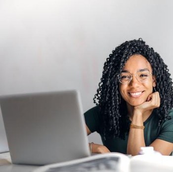 Mengenal 5 Ciri Kepribadian Seorang Capricorn, dari Ambisius hingga Sensitif!