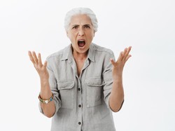 Kenapa Lansia Bersikap seperti Anak Kecil? Ini Penjelasan dan Cara Menghadapinya