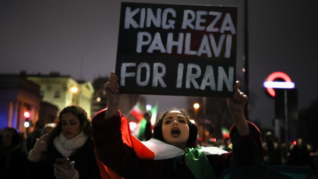 Demo Makin Panas, Iran Ancam AS-Israel Jangan Ikut Campur