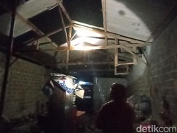 42 Rumah di Tulungagung Rusak Diterjang Angin Puting Beliung
