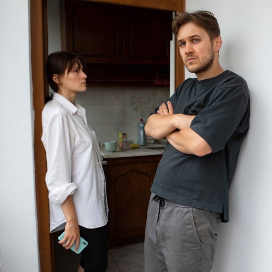 5 Tanda Kamu Banyak Berkorban dalam Hubungan, antara Tulus Mencintai dan Kehilangan Diri Sendiri