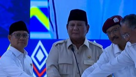 Detik-detik Prabowo Resmikan 166 Sekolah Rakyat