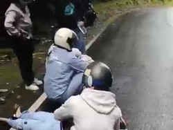 Belasan Pengendara Kecelakaan di Jalan Wisata Sembalun gegara Ceceran Solar