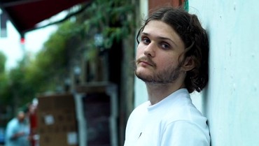 Duka Mendalam atas Wafatnya Si Jenius Matt Kwasniewski-Kelvin dari Black Midi