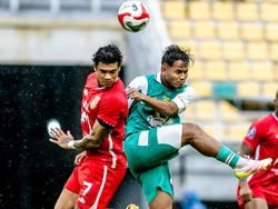 Toni Firmansyah, Mesin Tempur Persebaya di Era Tavares