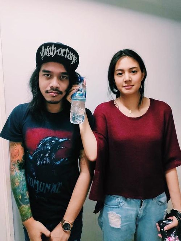 nama musisi Dixie Gagah Prada sempat dekat dengan Aurelie setelah hubungannya dengan Ello berakhir.