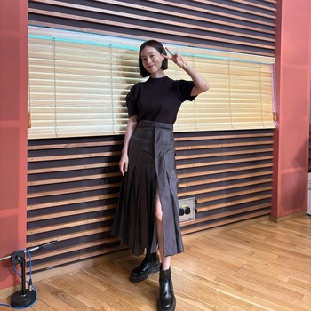 Get The Look: Modest Look ala Moon Chae Won Pakai Brand Lokal