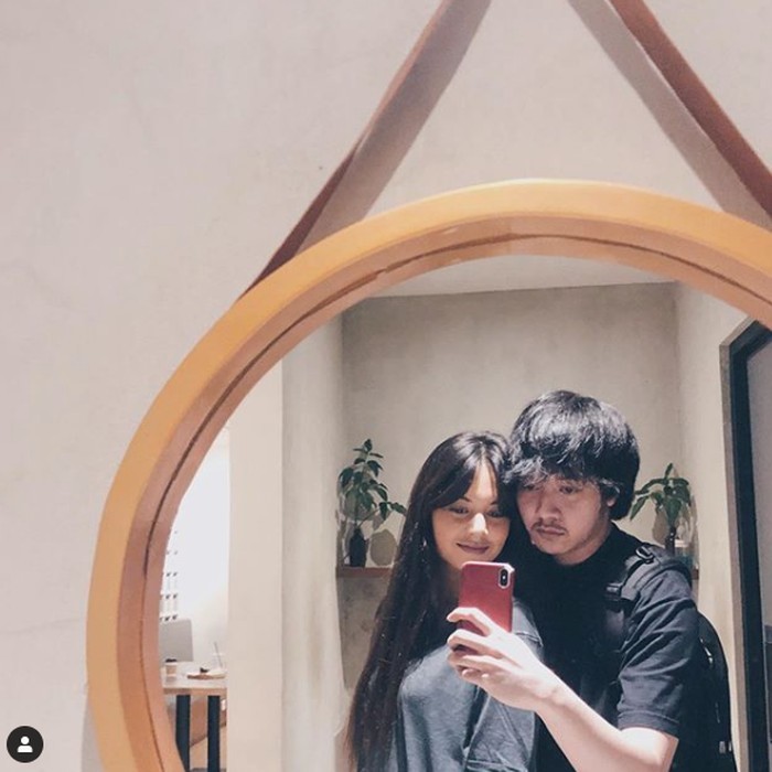 YouTuber Hanif Ramadhana juga dikabarkan pernah menjalin hubungan dengan Aurelie