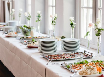 Kisah Pengantin Siapkan Menu Resepsi Rp240 Juta tapi Diabaikan Tamu, Ternyata...