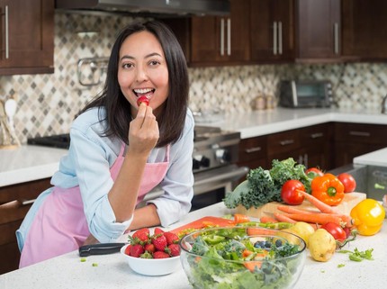 12 Daftar Buah dan Sayuran yang Mengandung Pestisida Paling Tinggi Menurut Studi