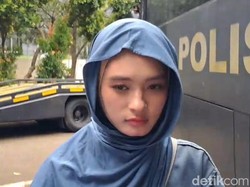 Inara Rusli Datangi Polda Metro, tapi Kok Bungkam?