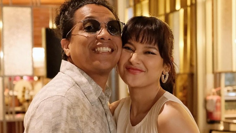 Indah Permatasari dan Arie Kriting