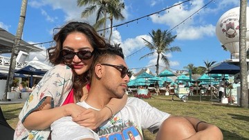 Kabar Terkini Artis dari InsertLive : Napak Tilas Lamaran di Korea, Krisjiana Bangga 7 Tahun Nikah dengan Siti Badriah