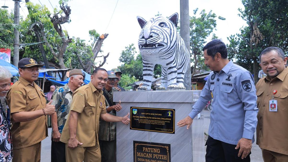 Patung Macan Putih Viral di Kediri Dapat Sertifikat Hak Cipta