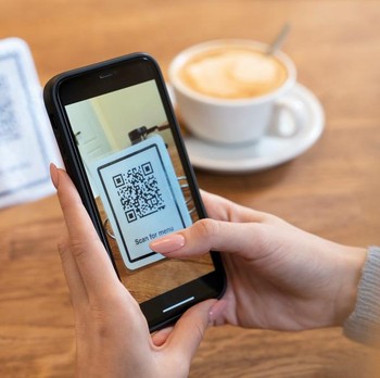 Cashless Bikin Boros? Ini 4 Cara Tetap Hemat di Era QRIS