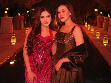 7 Potret Seleb Tanah Air Hadiri Pernikahan Mewah Ranggaz Laksmana di Maroko