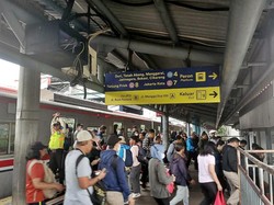 KRL Kampung Bandan Beroperasi Lagi Usai Jalur Kebanjiran