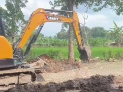 Viral Proyek Drainase Diduga Salah Gali Disetop Kades Trucuk Bojonegoro