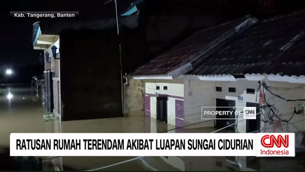 VIDEO: Banjir Rendam Kawasan Tangerang