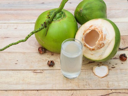 Benarkah Air Kelapa Bantu Ringankan Gatal Cacar Air pada Anak? Simak Faktanya