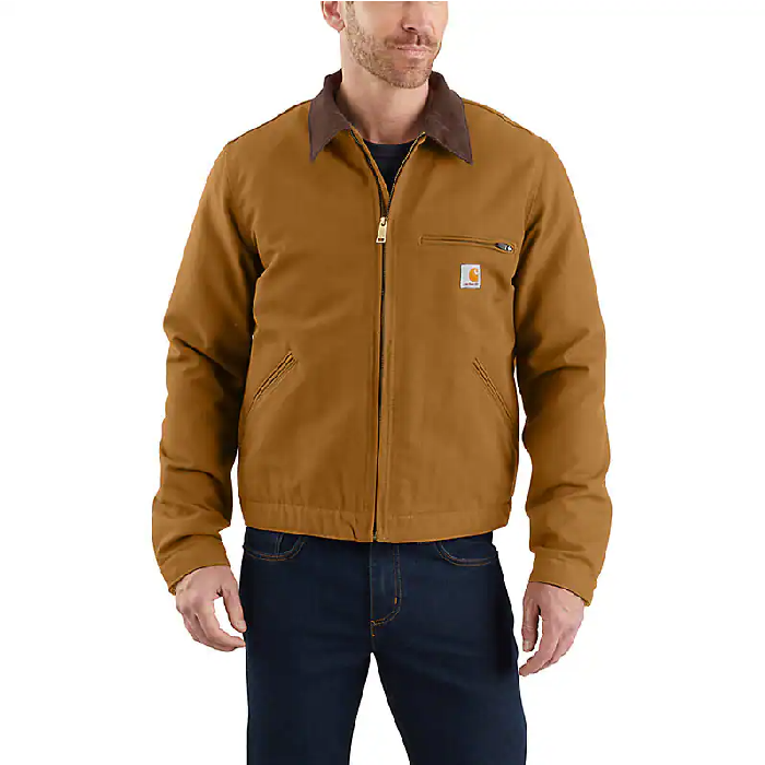 Beberapa produk Carhartt jadi incaran anak muda. Vintage Carhartt juga jadi investasi baik saat ini.