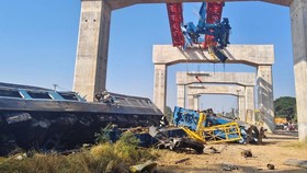 Warga Beber Detik-detik Crane Timpa Kereta Thailand Tewaskan 22 Orang