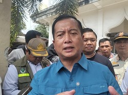 Banjir di Sekotong Lombok Barat Disebabkan Penggundulan Hutan