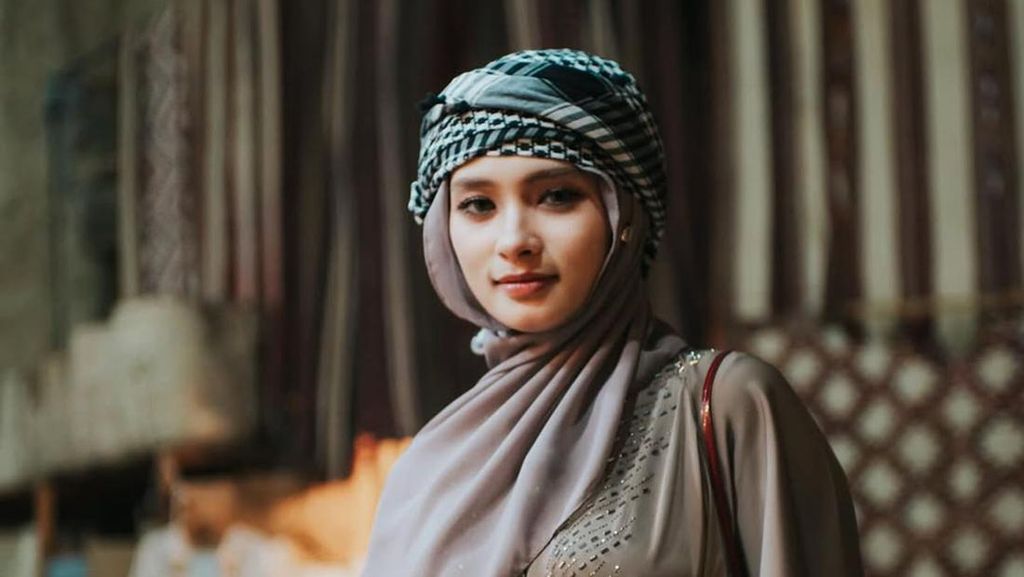 Alasan dan Arti Inara Rusli Ganti Nama Panggung Jadi Inarasati