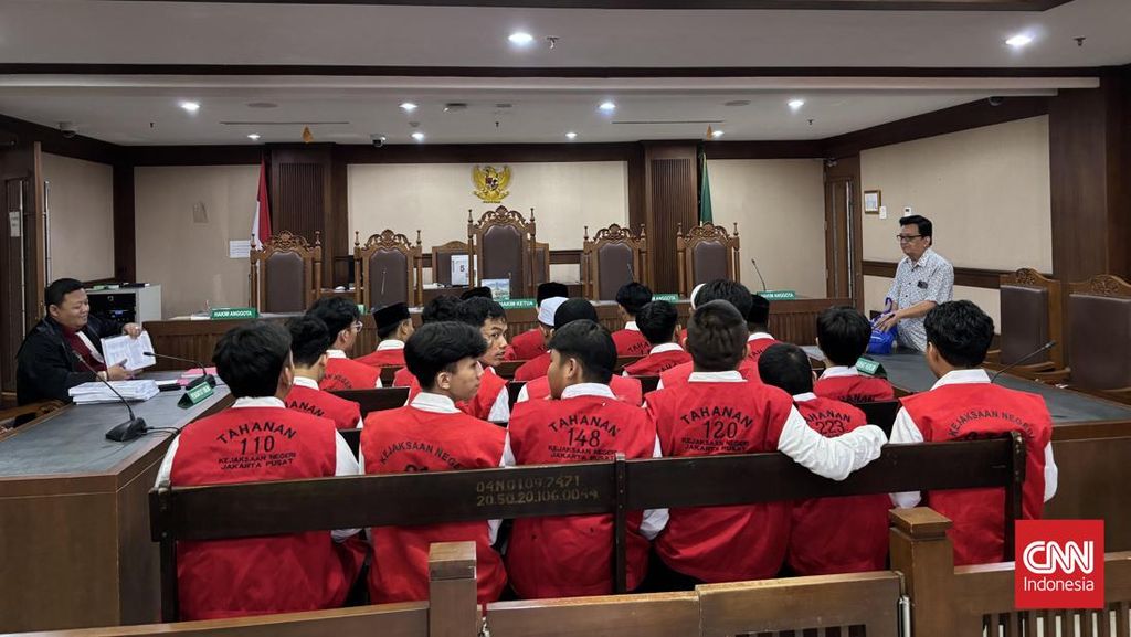 21 Demonstran Agustus 2025 Dituntut 10 Bulan Penjara di PN Jakpus