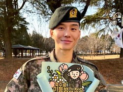 Gagah Berseragam Tentara, Ini Potret Terbaru Jungwoo NCT usai Selesaikan Pelatihan Dasar Wamil