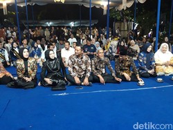 Mendes PDT Yandri Susanto Ikut Nobar 5 Nominasi Festival Film Desa